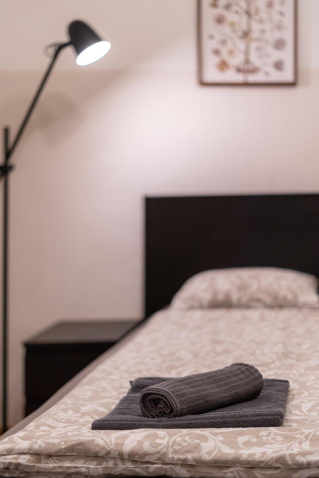 Cozy Apartment In Akacfa Street 부다페스트 외부 사진