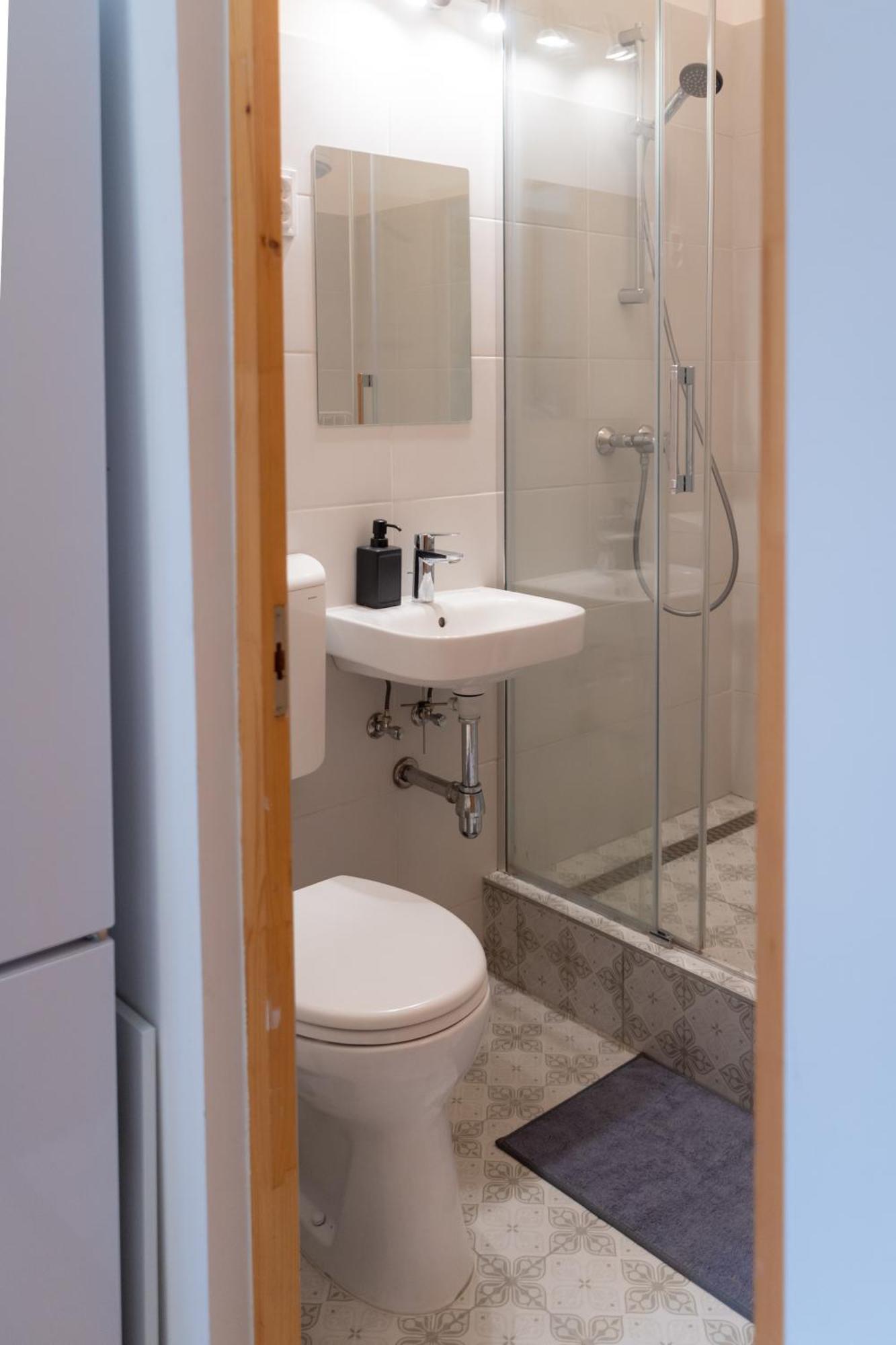 Cozy Apartment In Akacfa Street 부다페스트 외부 사진